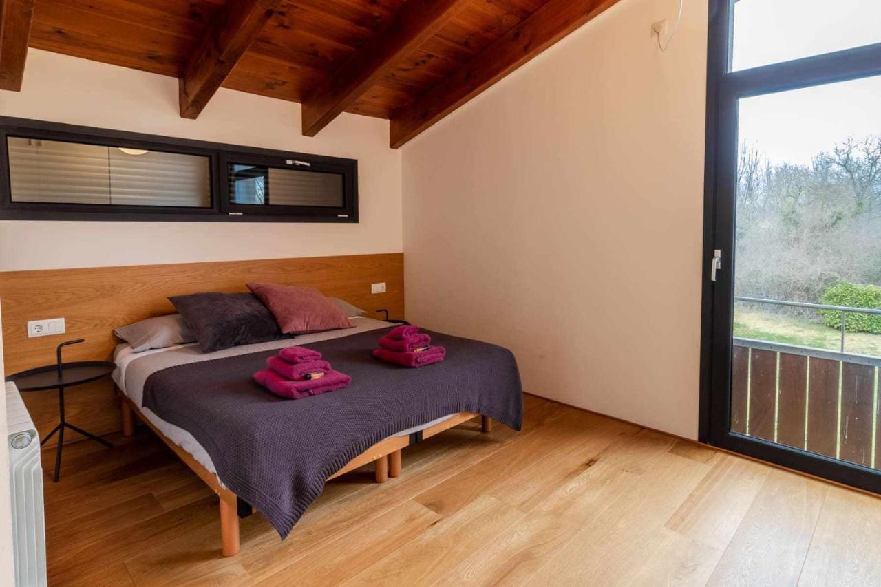 Villa LA SOLFA casa aislada con piscina y amplio jardín Les Preses Exterior foto