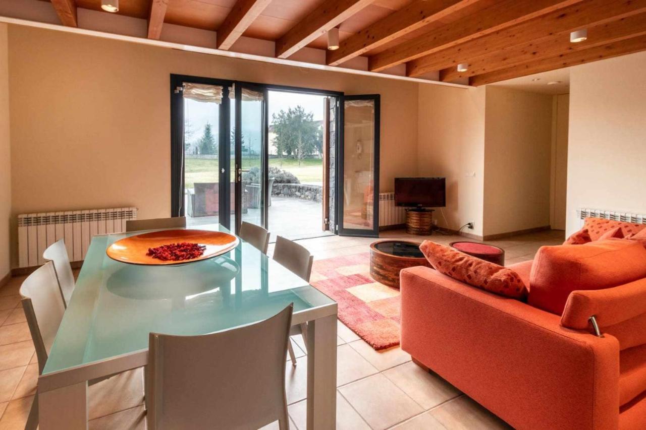 Villa LA SOLFA casa aislada con piscina y amplio jardín Les Preses Exterior foto