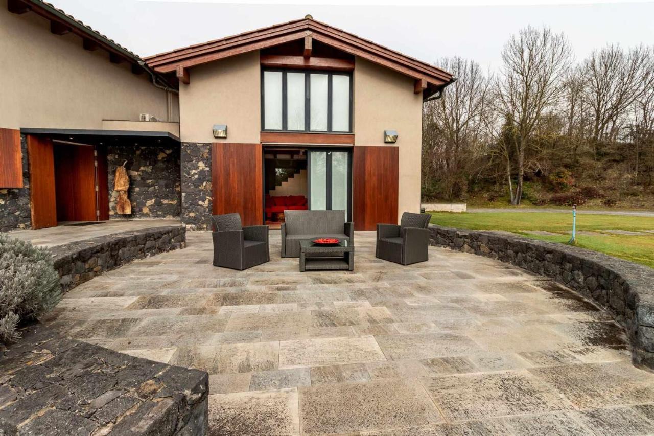 Villa LA SOLFA casa aislada con piscina y amplio jardín Les Preses Exterior foto